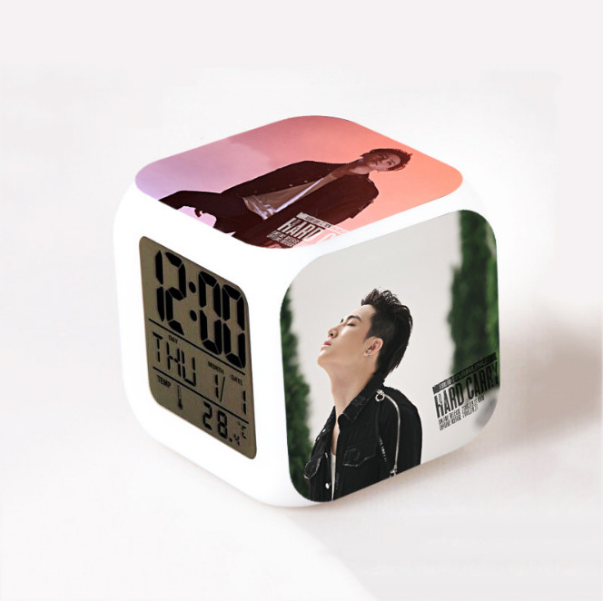 นาฬิกาดิจิตอลลูกเต๋า GOT7 Hard Carry