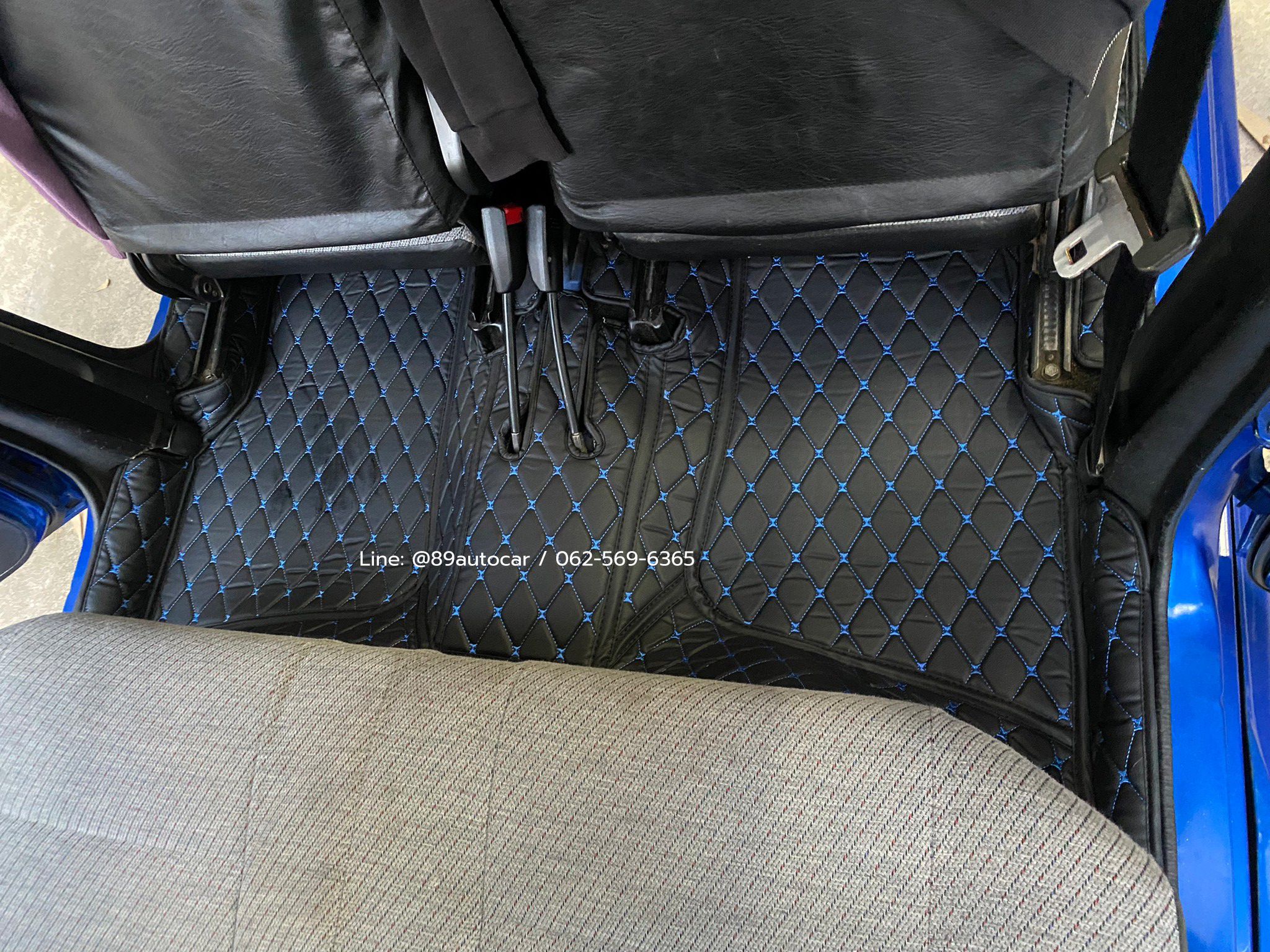 พรมปูพื้นรถยนต์ Daihatsu Mira L200s ปูพรม6D สีดำด้ายน้ำเงิน เข้ารูป