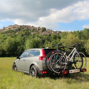 แร็คบรรทุกจักรยาน BUZZRACK SCORPION Car Bike Rackแร็กจักรยาน ติด Tow Ball บรรทุก 2 คัน มีฐานรองล้อ พับเก็บได้