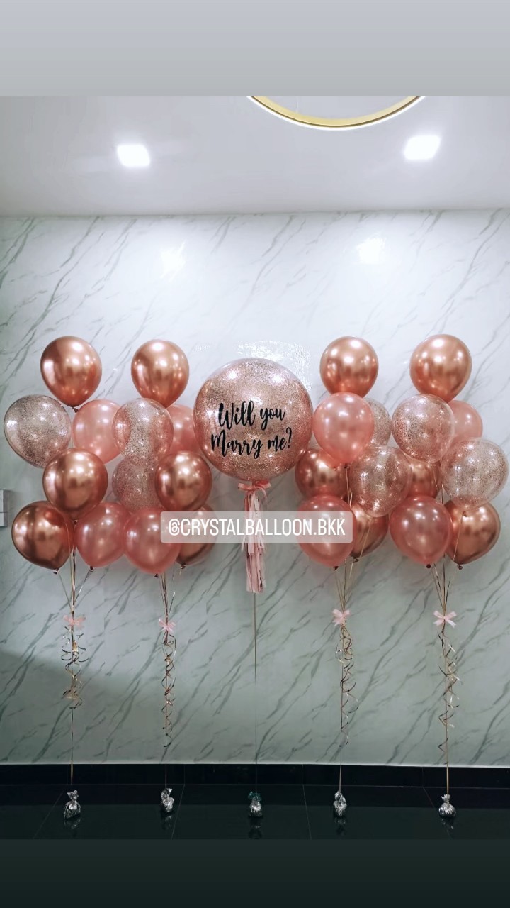ลูกโป่ง Will You Marry Me? Bubble ขนาด 24" Theme โรสโกล พร้อมตกแต่ง ช่อลูกโป่ง 7 ลูก 4 ช่อ,ลูกโป่งใส ใส่กลิตเตอร์ สามารถเปลี่ยนสีลูกโป่ง/เปลี่ยนข้อความ/เปลี่ยนขนาดได้