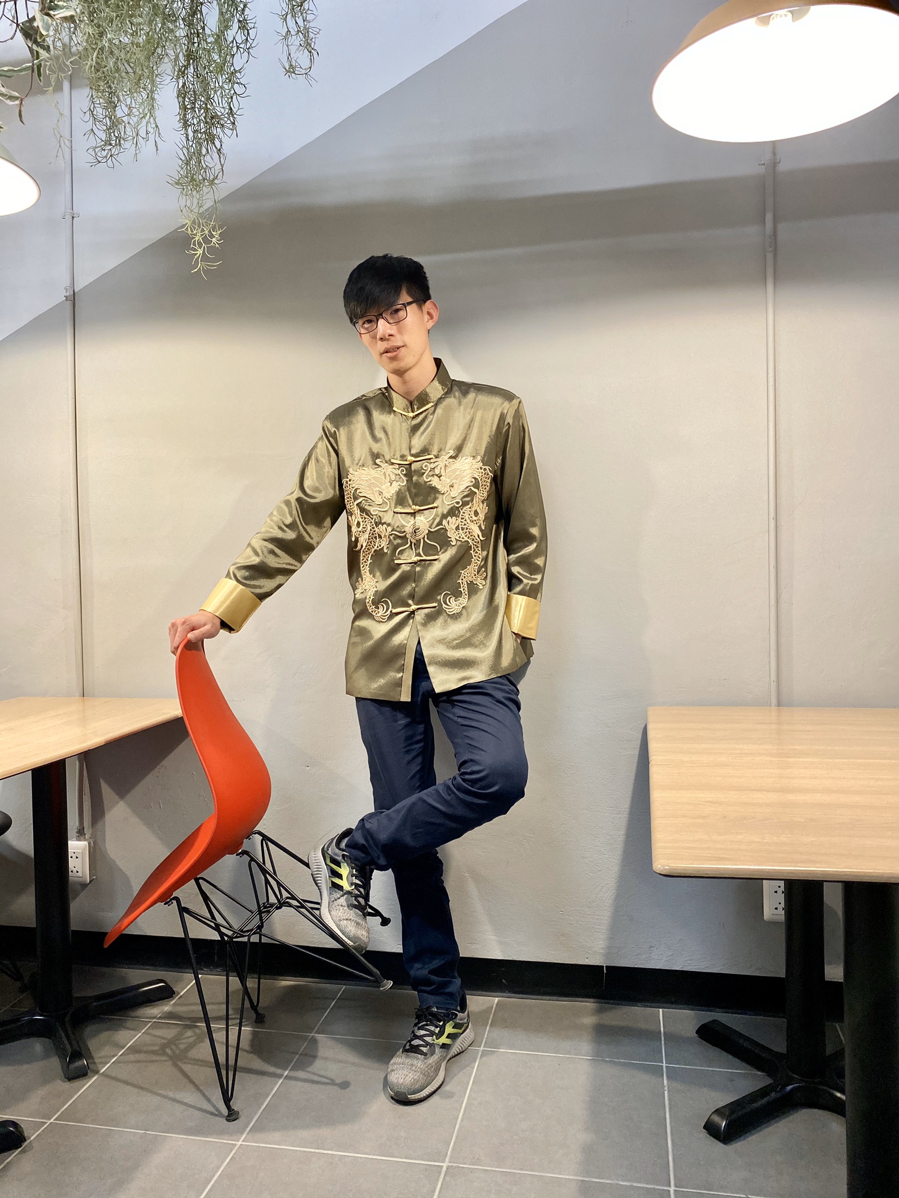 Preorder ชุดจีน ชาย เสื้อคอจีน ผ้าไหมจีน สีเขียว ปักลายมังกร