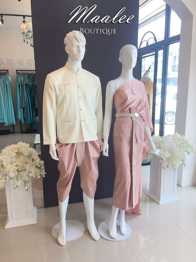 เช่า ชุดไทย ชุดเพื่อนเจ้าสาว ชุดไทยผ้าถุงสีโอวัลตินชมพูเงิน สไบเรียบ สีโรสโกล