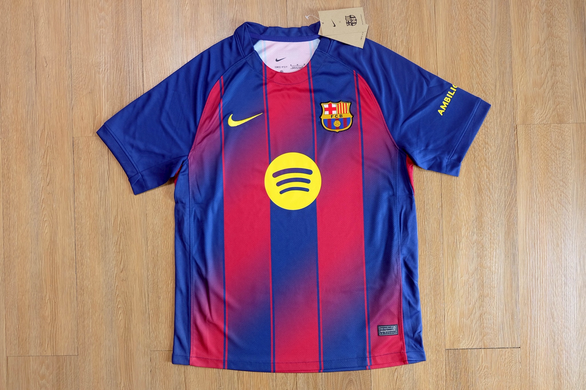 Barcelona 2025/26 Home 2025/26 Jersey เสื้อบาร์เซโลน่า เหย้า ฤดูกาลใหม่