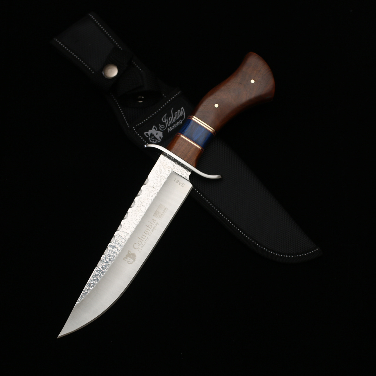 มีดเดินป่า COLUMBIA รุ่น SA81 ด้ามไม้ทรงโค้ง ทรงใบมีดสวย