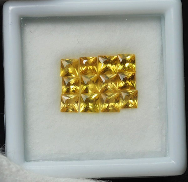 บุษราคัม 1.95 กะรัต 12 ชิ้นสวยมาก