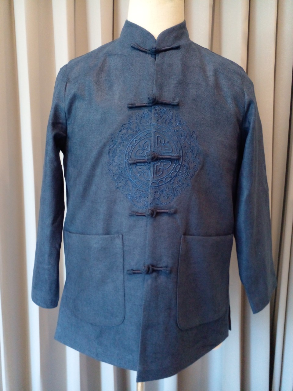 พร้อมส่ง ชุดจีน ชาย เสื้อคอจีน ผ้าไหมจีน สีน้ำเงิน กระดุมหน้า (L,XL)