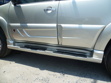 ครอบบันได V3 (มีแผ่นยาง) : Fortuner 2012-2014
