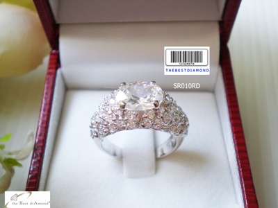 SR010RD แหวนเงินแท้ หรูหรา ดูไฮโซ ดูดีมากๆๆ เหมือนของจริงสุดๆๆ เพชรแวววาวระยิบระยับ เพชรตรงกลางเพชร CZ รูปไข่ 8*9 มม รับประกันความสวย