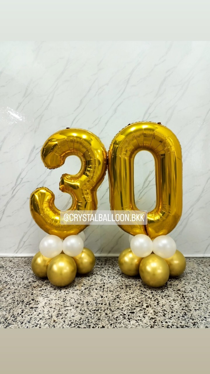 ลูกโป่ง วันเกิด ฟอยล์ตัวเลข ขนาด 40" สีทอง ตั้งฐาน 2 ชิ้น พร้อมตกแต่ง สามารถเปลี่ยนสีลูกโป่ง/เปลี่ยนสี-ฟอยล์ตัวเลขได้