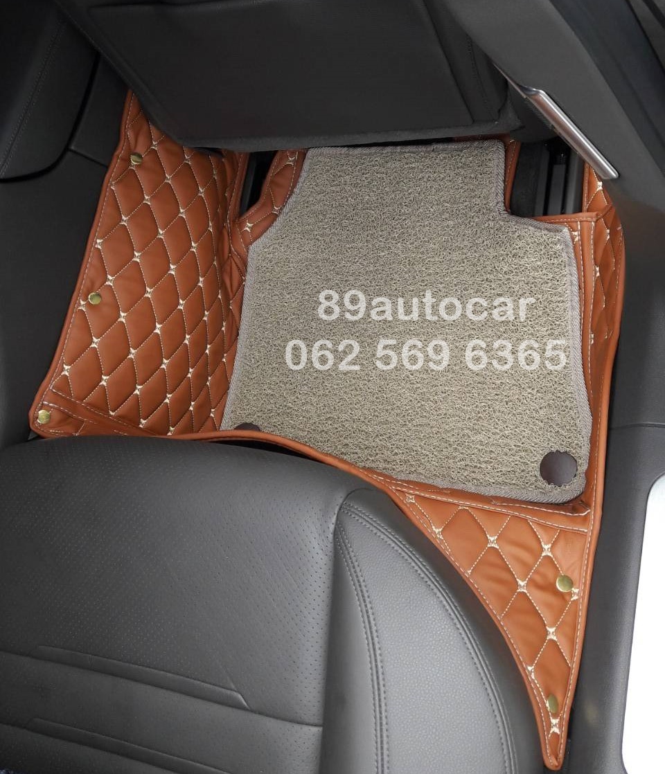 โรงงานผลิตพรมรถ Porsche Panamera 2019 ปูพรม7D สีน้ำตาลเข้ม + ไวนิลดักฝุ่นสีครีม เต็มคัน