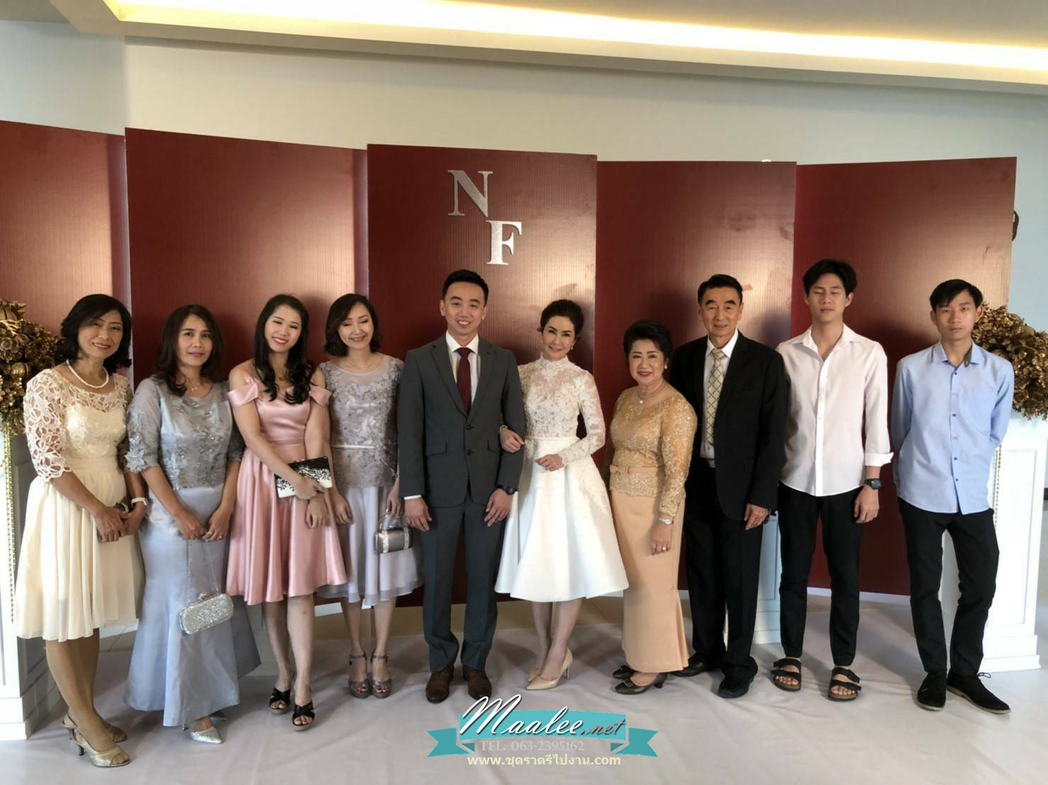 พร้อมเช่า ชุดราตรีสั้น สีครีม แขนสามส่วน ลูกไม้ฉลุ กระโปรงผ้าชีฟอง