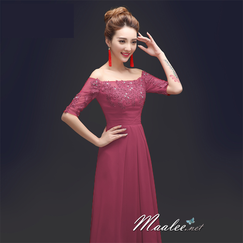 พร้อมเช่า ชุดราตรียาว แบบปาดไหล่/แขนยาว สีชมพู แต่งลูกไม้ปักเลื่อมลายใบไม้ ผ้าชีฟอง ซิปหลัง (ดูสีจริงได้ข้างล่าง)