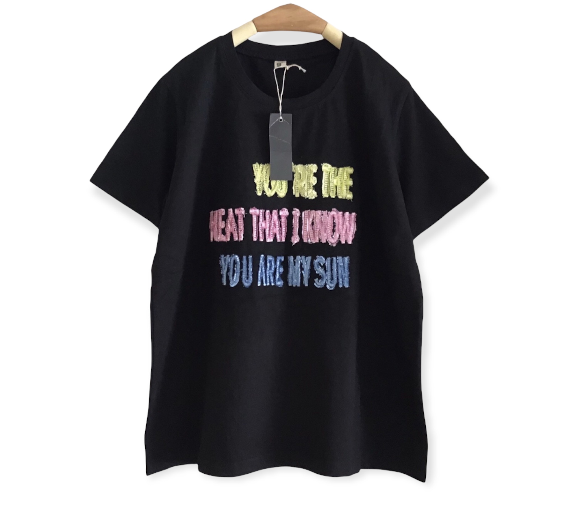 เสื้อยืดปักลาย 9am