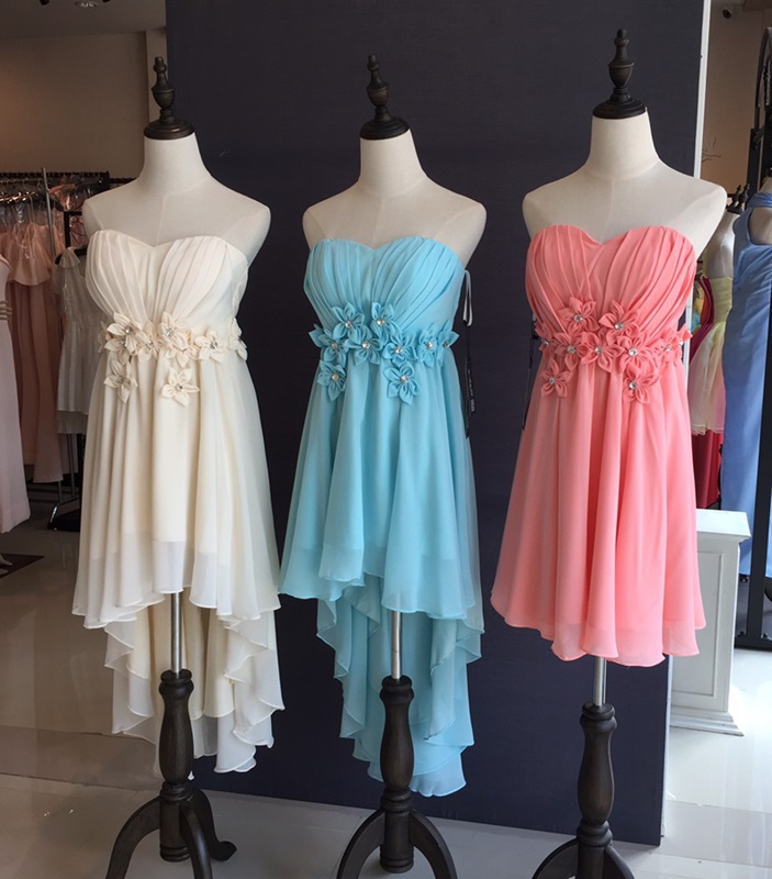 พร้อมส่ง ชุดราตรีสั้น เดรสสั้น แต่งดอกเพิ่มคริสตัล สีโอโรส