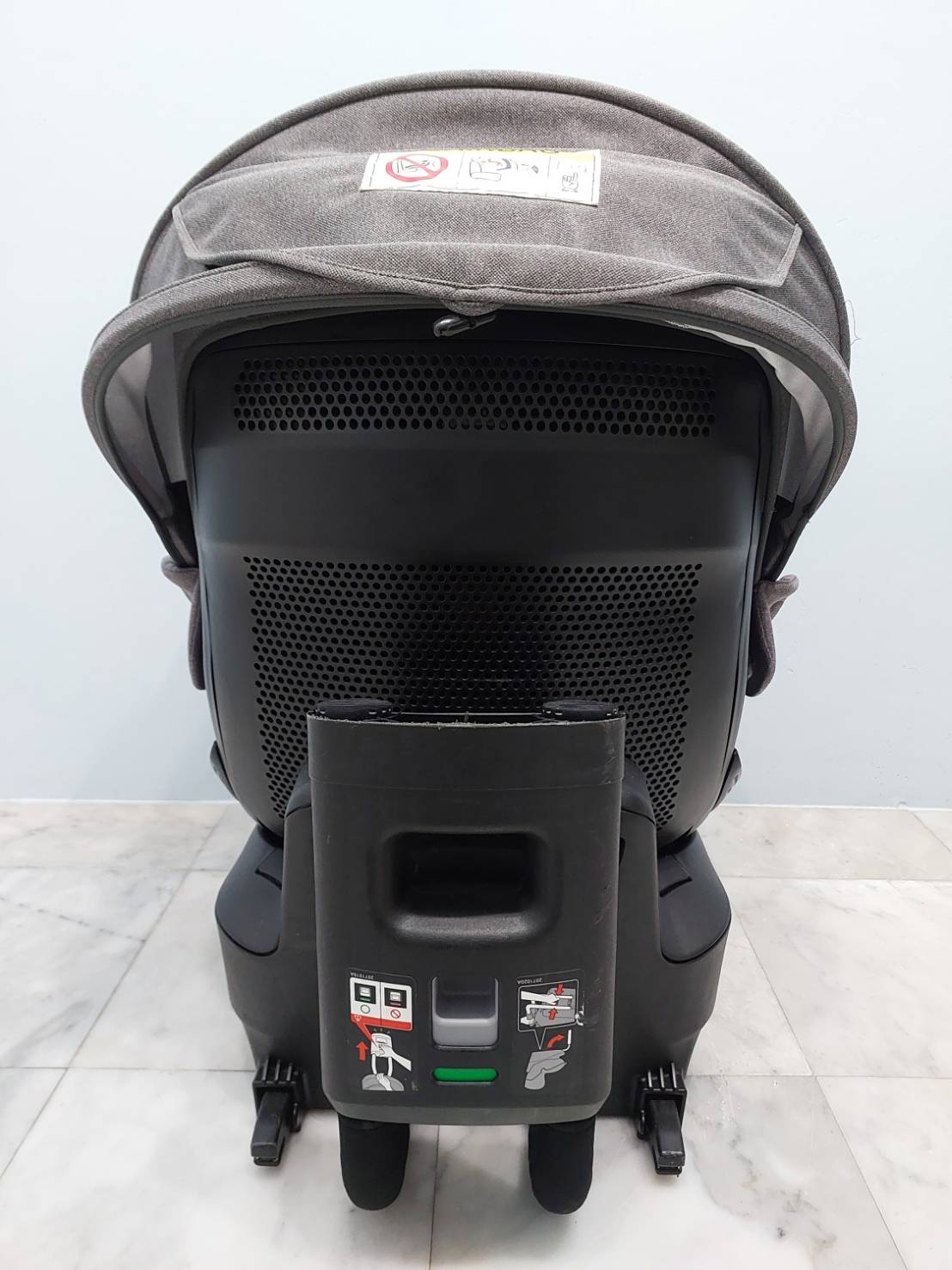 Ailebebe Kurutto 4i (isofix) premium natural สีเทา **มือสอง สภาพสวย ทำความสะอาดพร้อมใช้งาน**