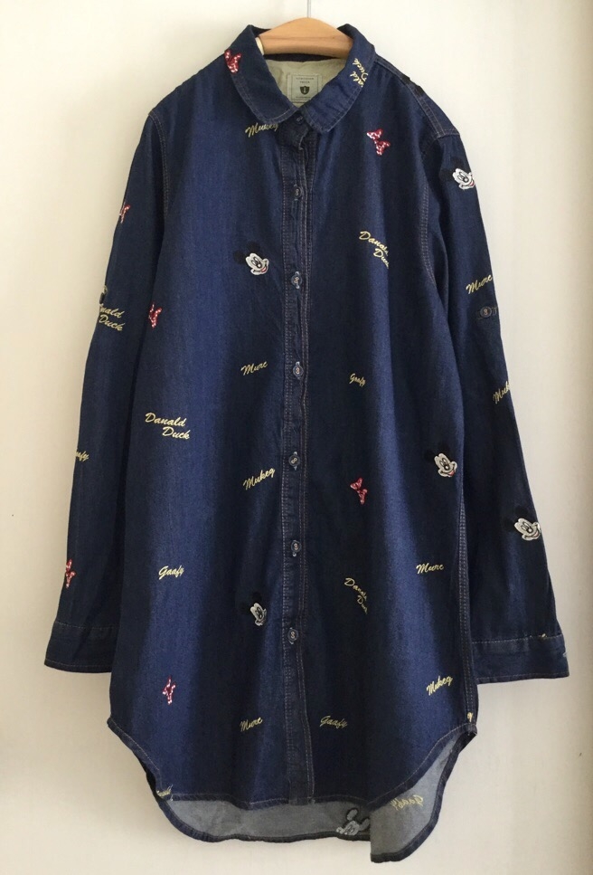 เสื้อ/เดรสเชิ้ตยีนส์ปักลายมิ้กกี้