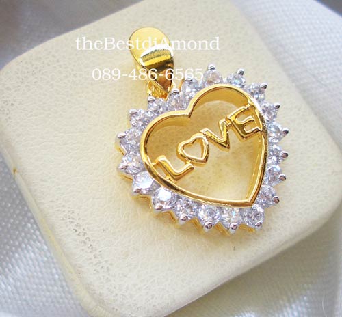 ==+BP424+++จี้ My Heart My Love++จี้สุดหรู น่ารักมากๆๆ ใช้เพชรรอบเลยค่ะ ตรงกลางทำเก๋ด้วยคำว่า Love อยู่ในกรอบหัวใจ น่ารักสุดๆๆ ใส่แล้วระยิบระยับ