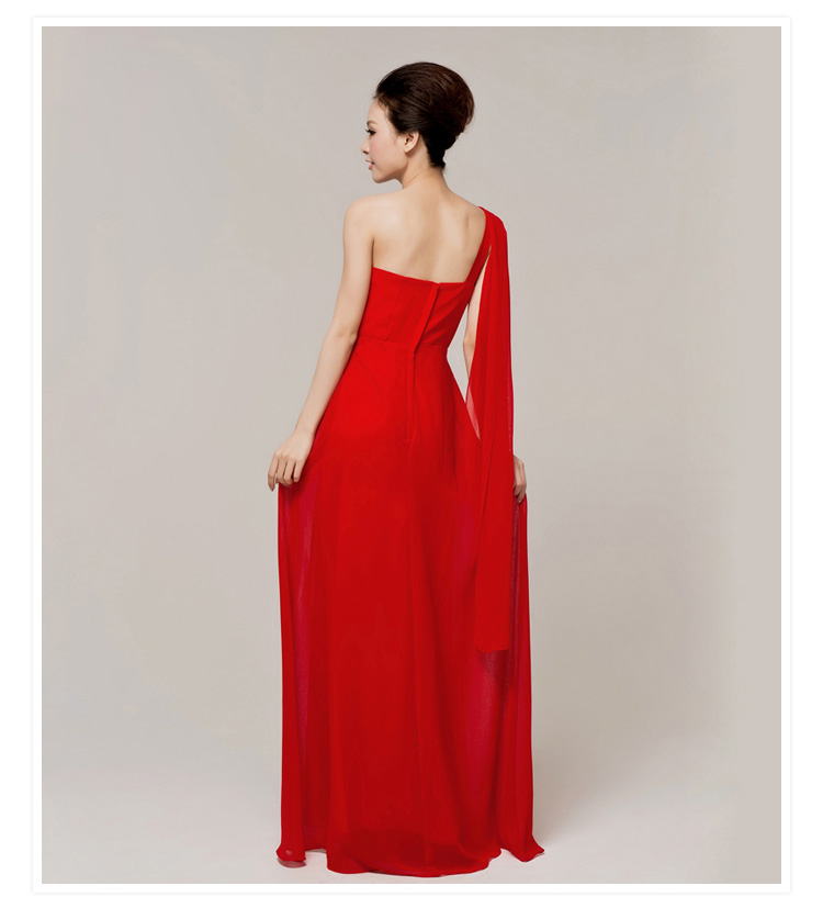 พร้อมส่ง ชุดราตรียาว ไหล่เดียว สีแดง จับเตรปสไตล์กรีก คาดคริสตัลช่วงเอว