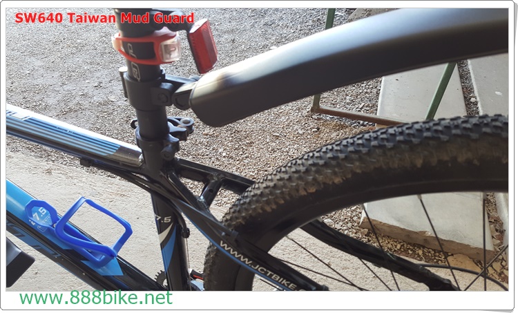 บังโคลนพลาสติกสีดำ รุ่นกว้าง MTB SW640