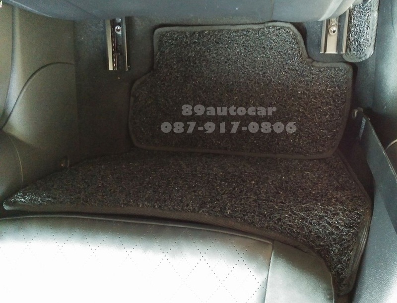 พรมปูพื้นในรถยนต์ Mini Cooper F56 ไวนิลสีดำขอบดำ