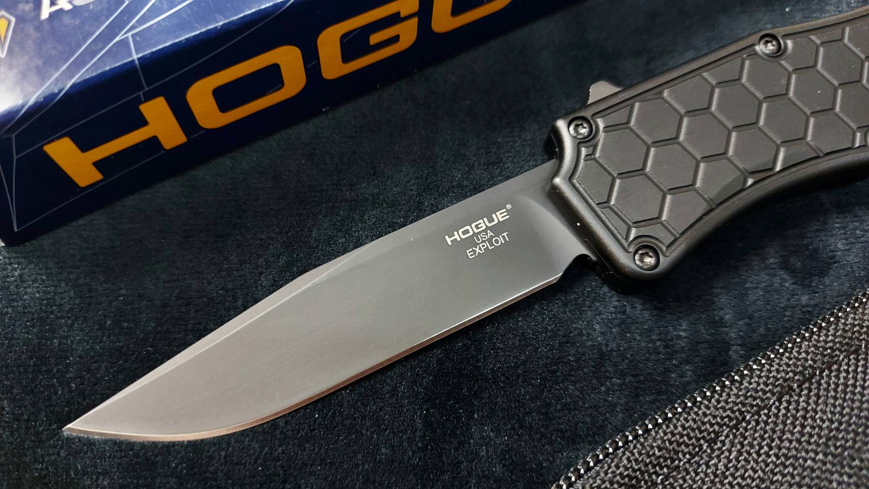 Hogue Auto Exploit Out-The-Front