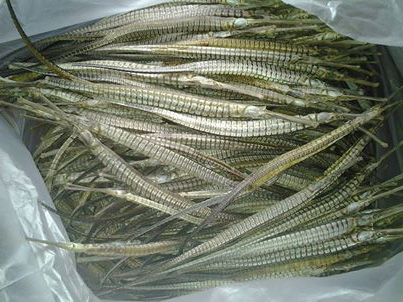 ปลาจิ้มฟันจรเข้ตากแห้ง คละไซส์ แห้งสนิท คุณภาพดี