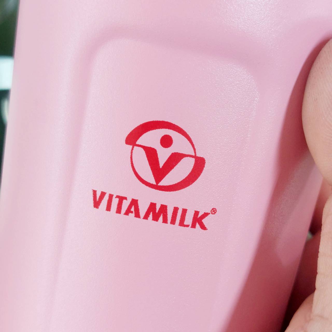 สกรีนโลโก้แก้วน้ำ vitamilk