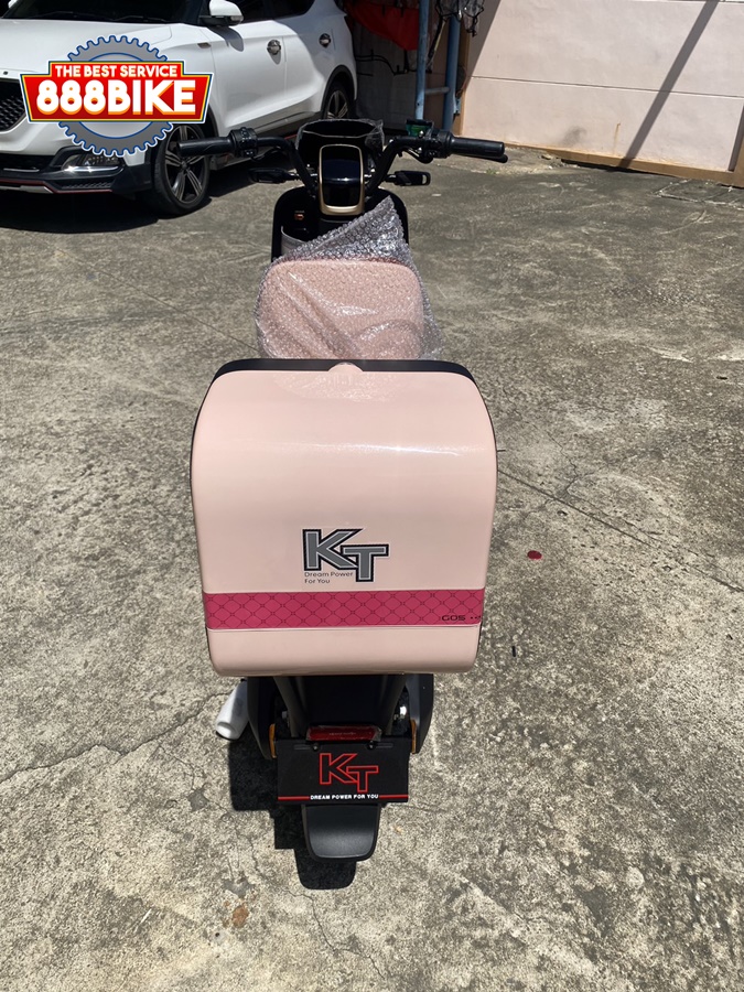 รถมอเตอร์ไซค์ไฟฟ้า KT รุ่น KT-T2 มาพร้อมกับหน้าจอ LED 1500W 60V 20AH ความเร็วสูงสุด 65 Km/h ระบบเกียร์ ระบบเป็นออโต้