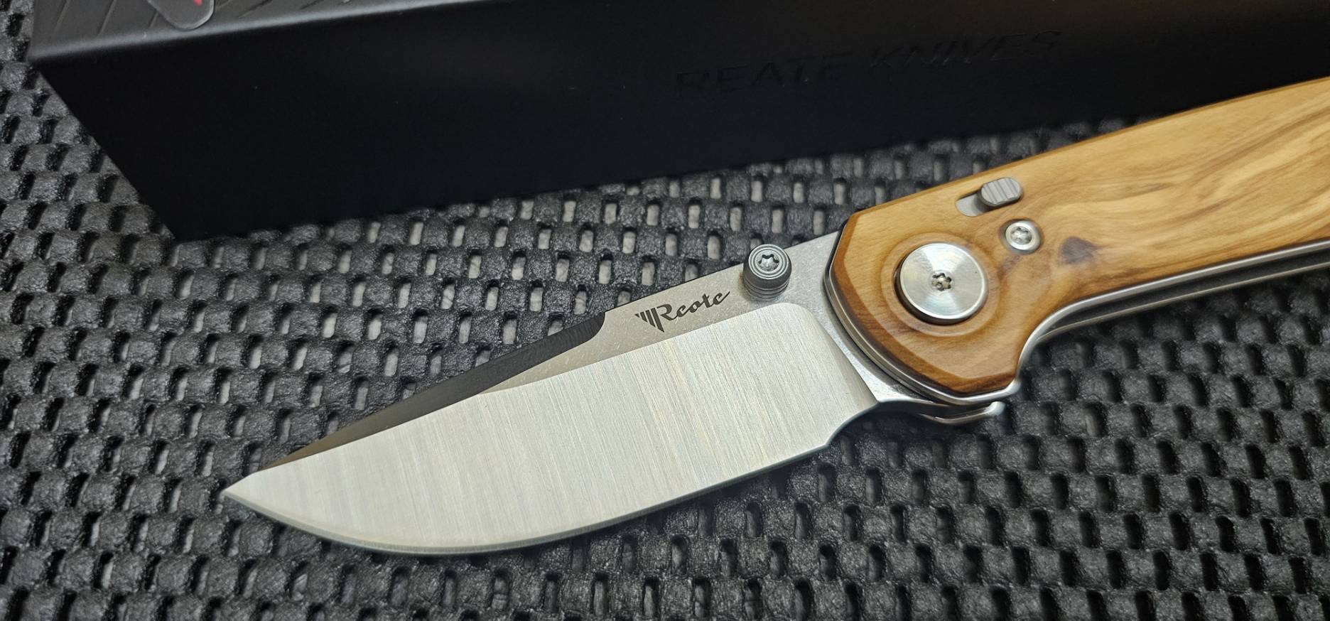 Reate knives PL-XT Pivot Lock Olive