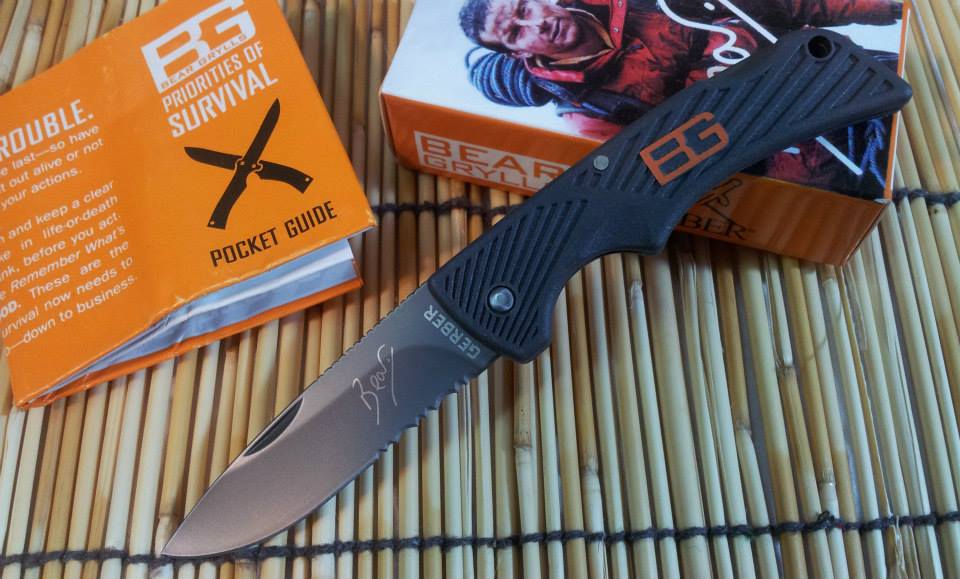 มีดพับ GERBER Bear Grylls Compact Scout (OEM) ใบหยัก