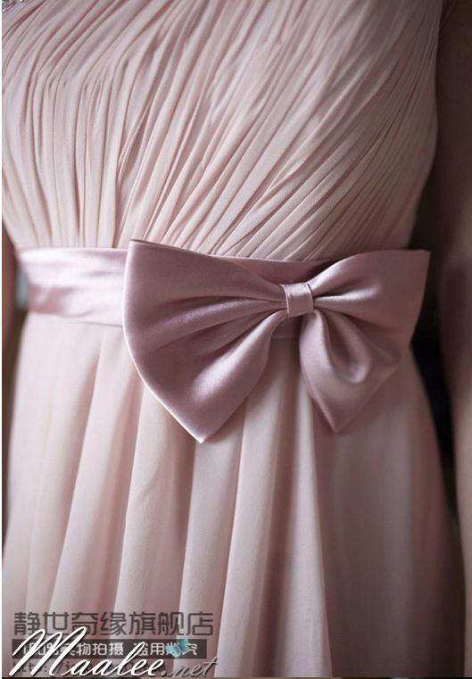 พร้อมเช่า ชุดราตรียาว สีชมพู Pastel สวยหวาน ไหล่เดียว จับเดรป แต่งโบว์ผ้าซาติน