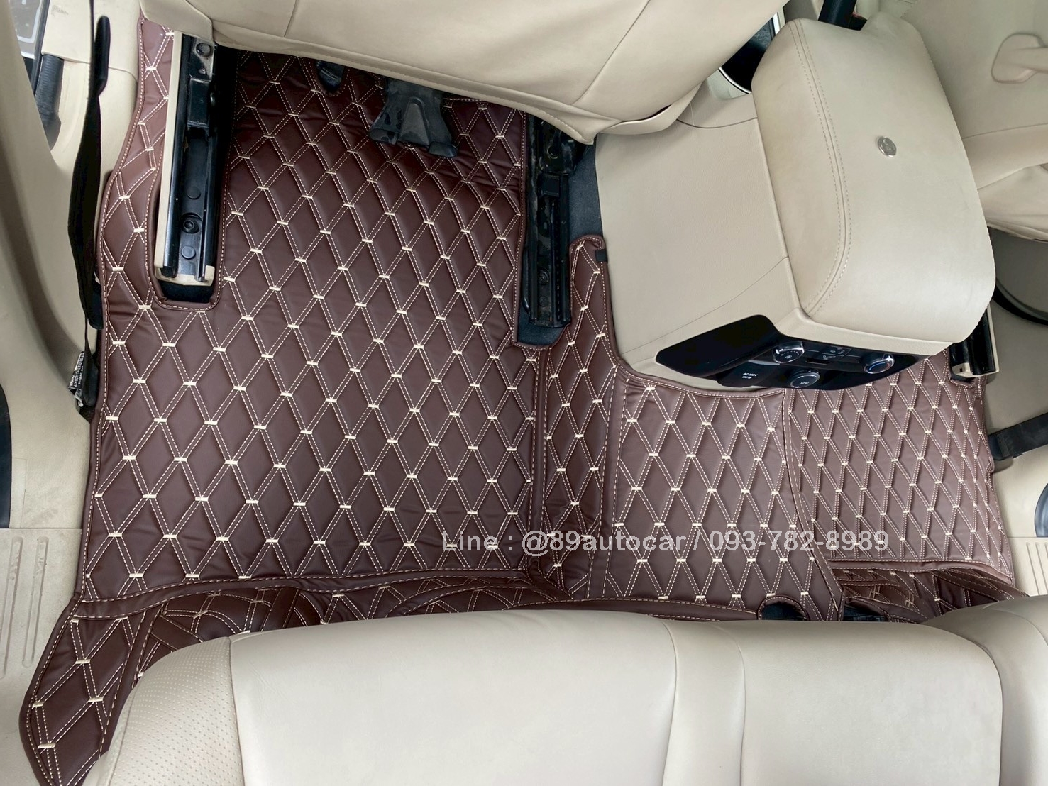 พรมรถยนต์ Ford Everest 2018 ปูพรมVVIP ด้ายคู่ สีกาแฟด้ายทอง เต็มคัน