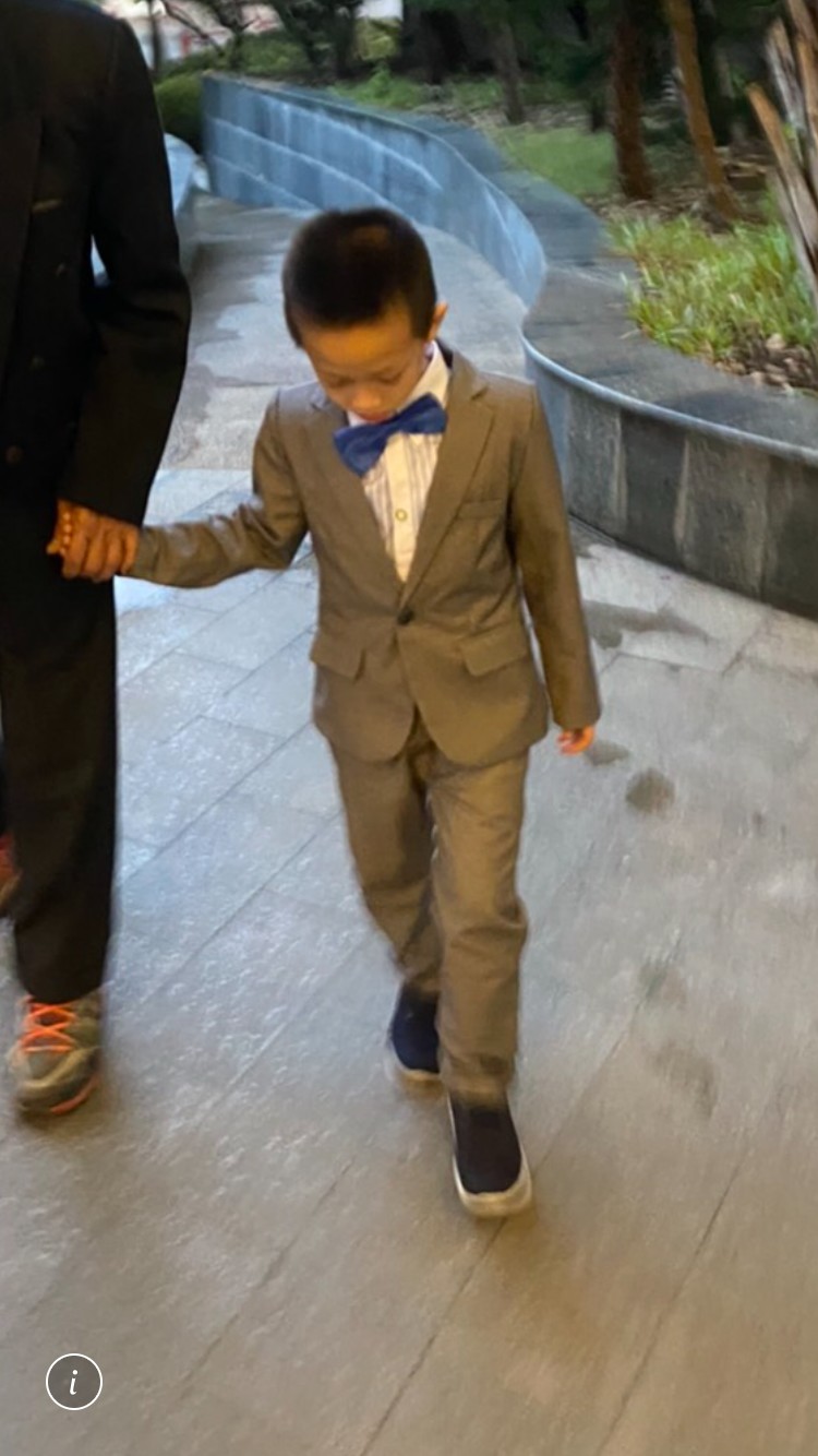 พร้อมเช่า ชุดสูทเด็กชาย สีเทา สากล ** พร้อมเช่าไซส์ 110,120,130, 140**