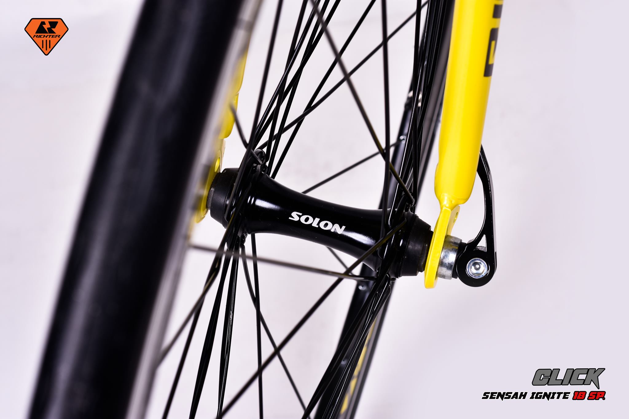 เสือหมอบ RICHTER รุ่น CLICK เฟรมอลู 18 สปีด ล้อ 700c 2023