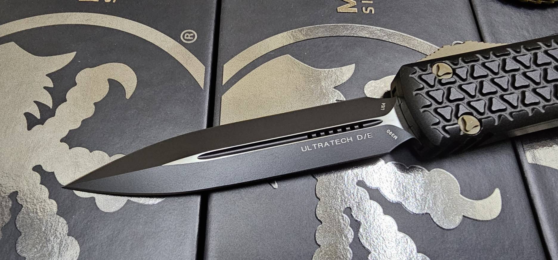 MICROTECH TRI-GRIP ULTRATECH "EKNIVES EKCLUSIVE" FDE CERAKOTE ACCENTS OTF KNIFE 3.4" DAGGER