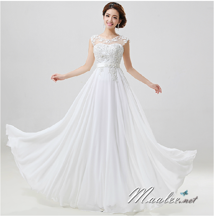 พร้อมเช่า สำหรับสาวไซส์ใหญ่ ชุดราตรียาว สีขาว คอปาด แต่งลูกไม้หรูเซาะดอก ปักลูกปัด