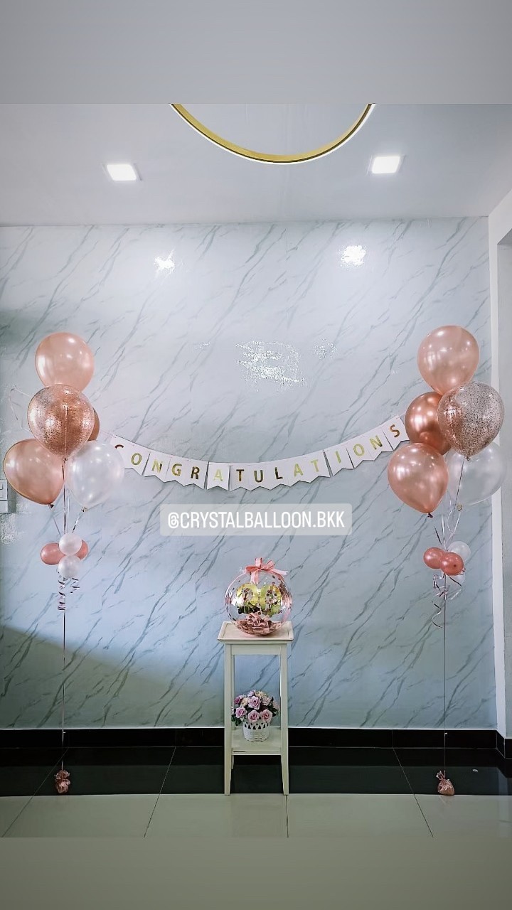 ลูกโป่ง แสดงความยินดี ช่อลูกโป่ง ช่อ 5 ลูก 2 ช่อ พร้อม ป้ายธง 15 ตัวอักษร พร้อม Bubble ขนาด 18" สามารถใส่เงินได้ 30 ใบ พร้อมตกเเต่ง สามารถเปลี่ยนสีลูกโป่ง/เปลี่ยนสี-ป้ายธงได้