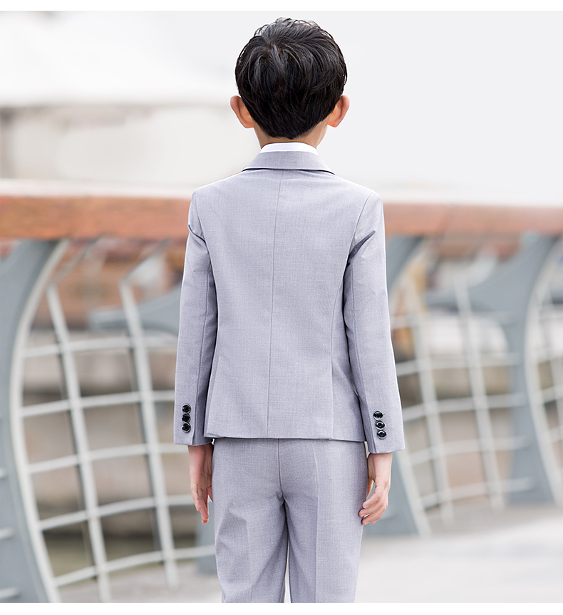 Pre-order ชุดสูทเด็กชาย สีเทาอ่อน เข้ารูปน่ารัก