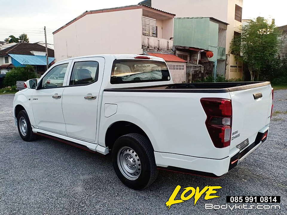 ชุดแต่ง X-TREAM D-MAX 2020 4 ประตู / CAB