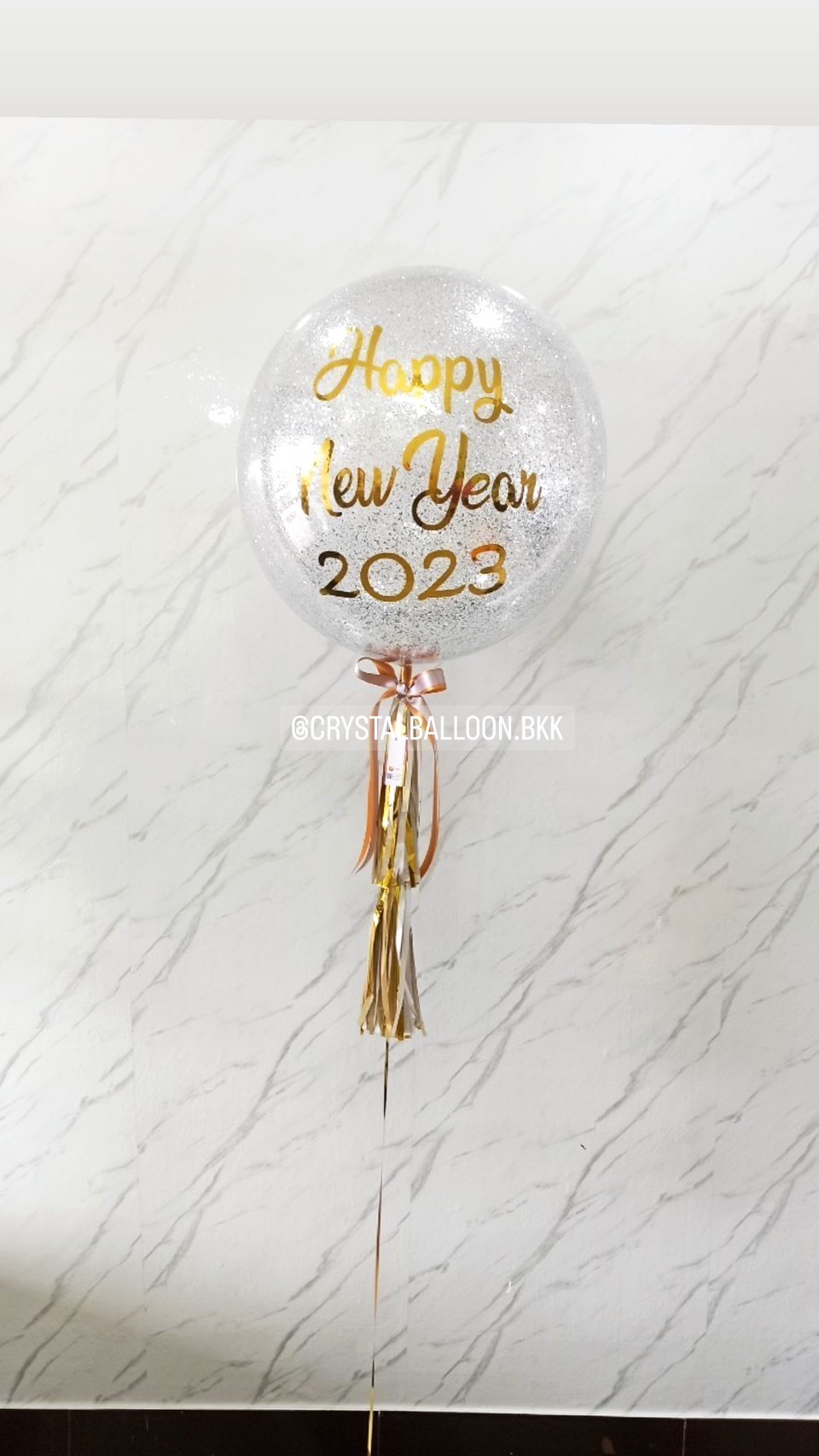 ลูกโป่ง New Year Bubble ขนาด 24" สีเงิน พร้อมตกแต่ง สามารถเปลี่ยนสีลูกโป่ง/เปลี่ยนข้อความ/เปลี่ยนขนาดได้