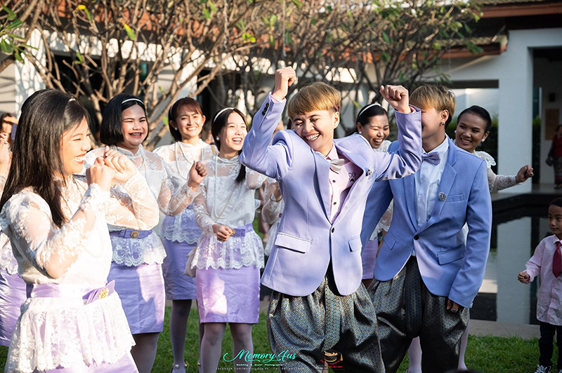 พร้อมเช่า ชุดสูทชาย สีม่วง สไตล์เกาหลี (ไม่มีเสื้อกั๊ก)