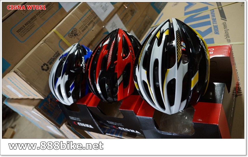 หมวกจักรยานมีแว่น CIGNA รุ่น WT051 งานอบ Inmold (มี1เลนส์) มีสีชมพู