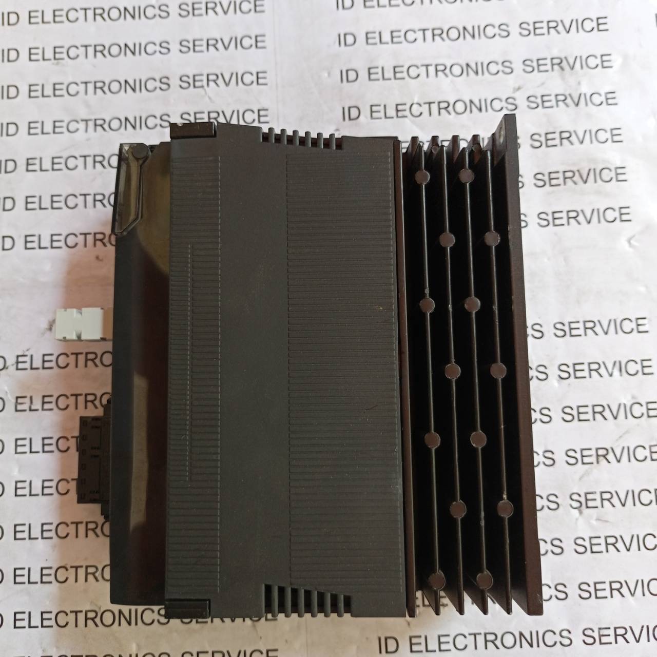 R88D-KT04H SERVO DRIVE " OMRON "