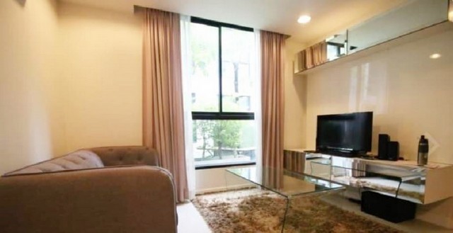 ให้เช่าคอนโด Zenith Place สุขุมวิท 42 ตึก B 39 ตร.ม.วิวสวน เฟอร์ครบ พร้อมอยู่
