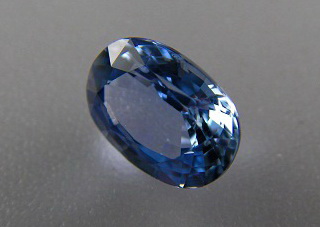 Blue Sapphire พลอยดิบ (ไม่เผา) Unheated ธรรมชาติ100% ความสะอาด IF-VVS ขนาดพลอย 5.02x7.09x3.47 mm. น้ำหนักพลอย 1.107 ct. ราคาโทรถาม