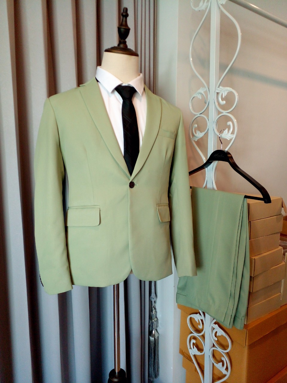 พร้อมเช่า ชุดสูทชาย สีชาเขียว งานตัดสูทพลัสไซส์ (ไม่มีกั๊ก)