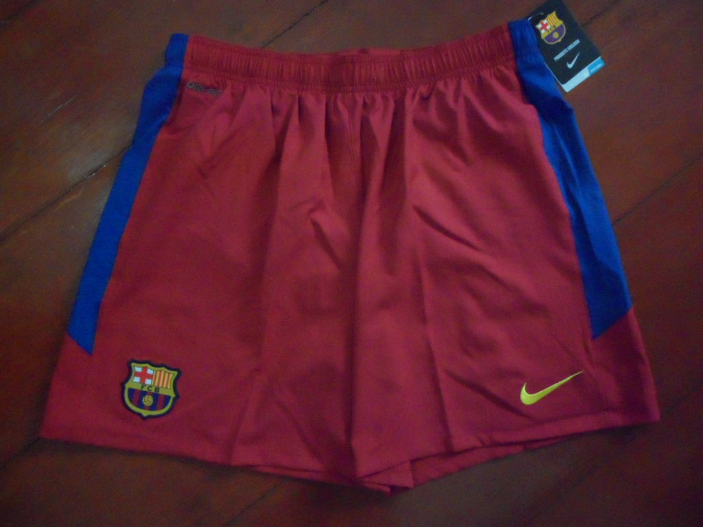 กางเกงฟุตบอล ทีมสโมสรบาร์เซโลน่า ชุดเหย้า 2010/11 ใหม่ L-Size / BARCELONA Football Shorts Home Kit 2010/11 Jersey NEW L-Size