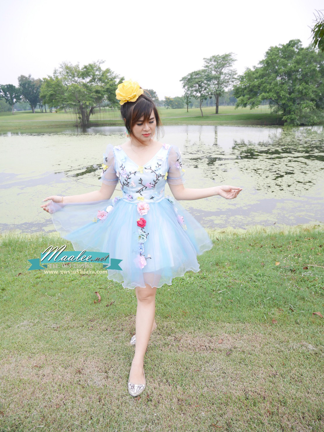 พร้อมเช่า ชุดแฟนซีสั้น สีฟ้า แขนยาว แต่งดอก Fairy สไตล์เจ้าหญิง กระโปรงพองสวยชายย้วย เชือกผูกหลัง