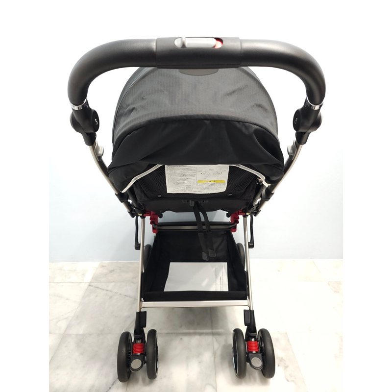 Aprica Optia Cushion สีดำ มือจับหุ้มหนัง