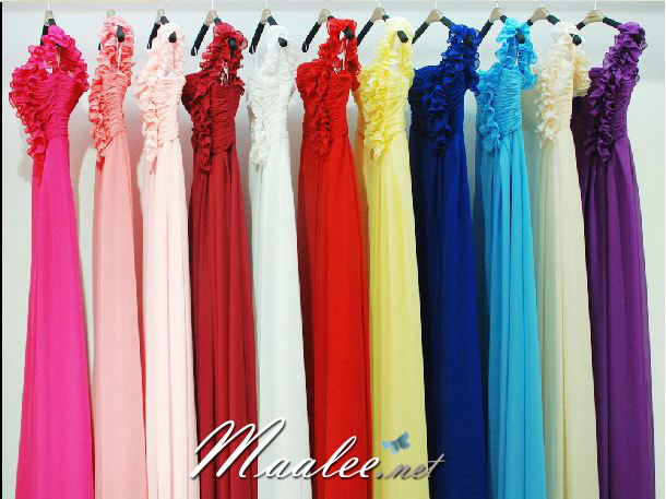 พร้อมเช่า ชุดราตรียาว ไหล่เดียว จับจีบตลอดช่วงเอว แต่งระบายไหล่ซ้าย เรียบหรู สีฟ้า